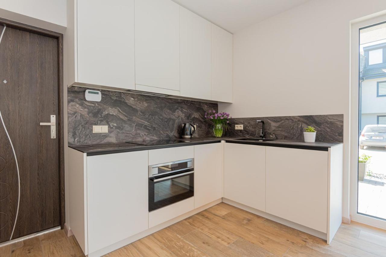 Egitos Apartamentai Паланга Экстерьер фото